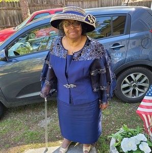 Meet your Posher, Dorethea